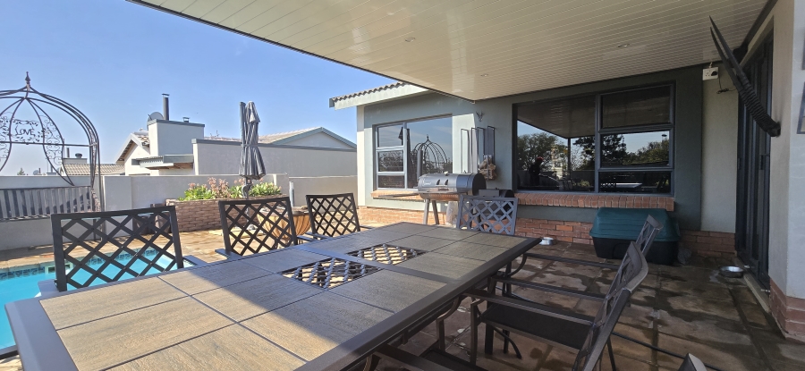 3 Bedroom Property for Sale in Waterkloof North West
